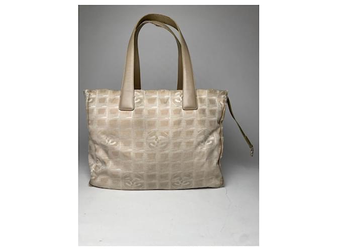 Timeless Chanel Beiger Polyester-Handtasche - Ansicht 2