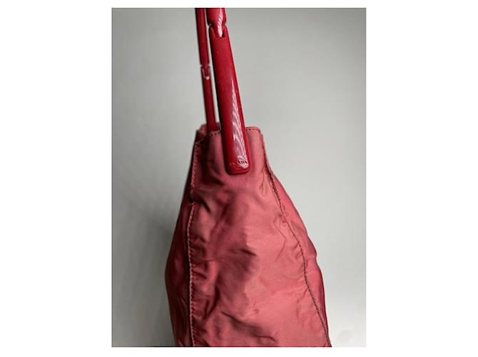 Prada Cleo rote Polyester-Handtasche - Ansicht 4