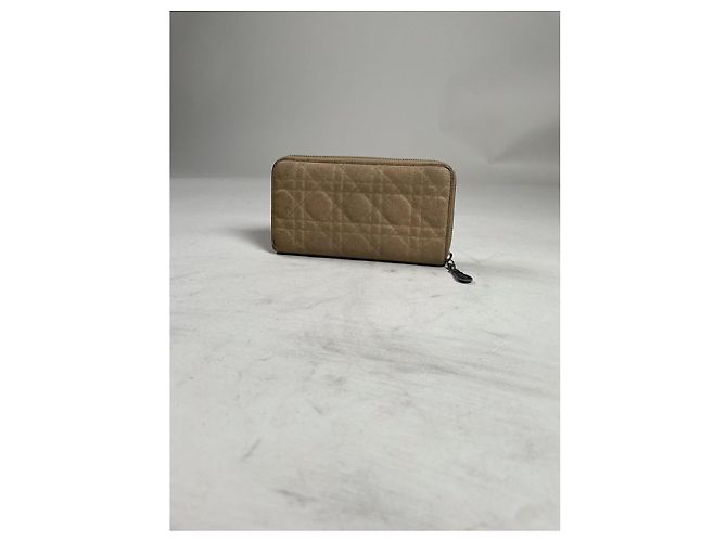 Portefeuille en cuir beige Miss Dior - vue 2