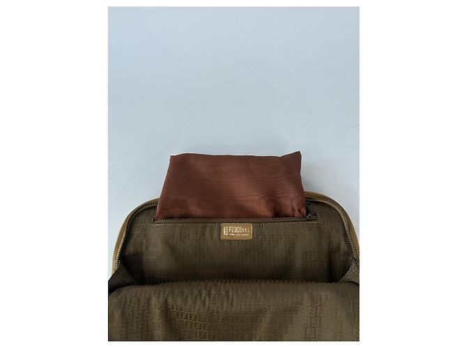 Fendi Peekaboo rote Lederhandtasche - Ansicht 2