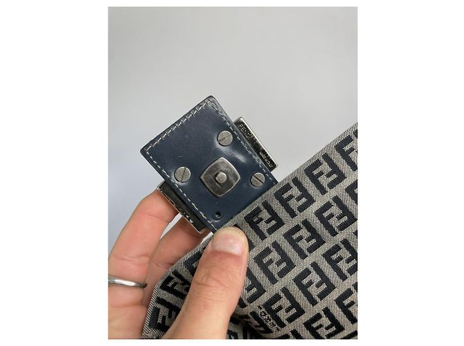 Borsa a mano in cotone nero Fendi Baguette - vista 4