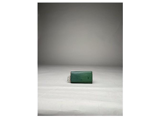 Borsa in pelle verde Lockme di Louis Vuitton - vista 2