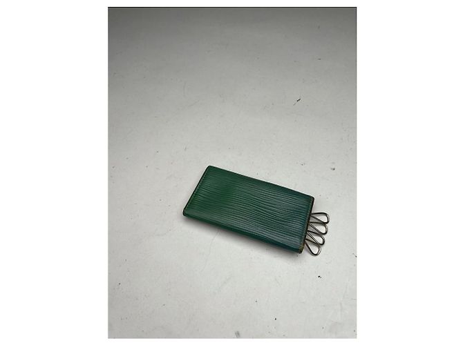 Borsa in pelle verde Lockme di Louis Vuitton - vista 4