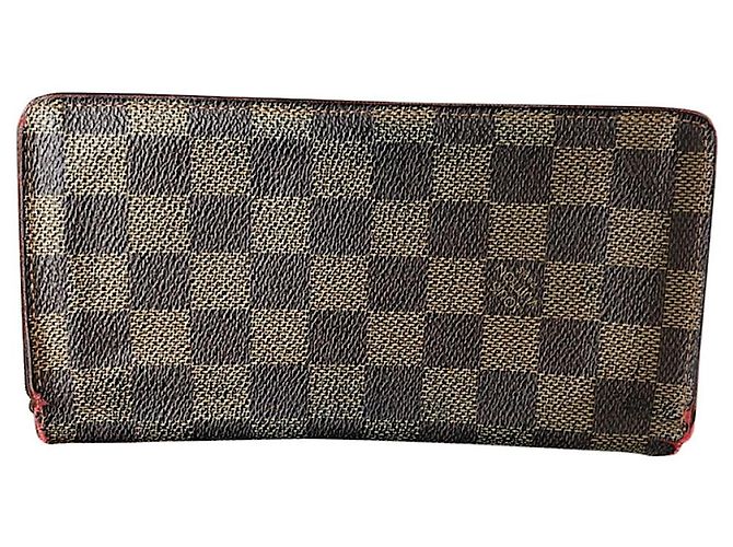 Copertura per passaporto Louis Vuitton in pelle marrone - vista 2