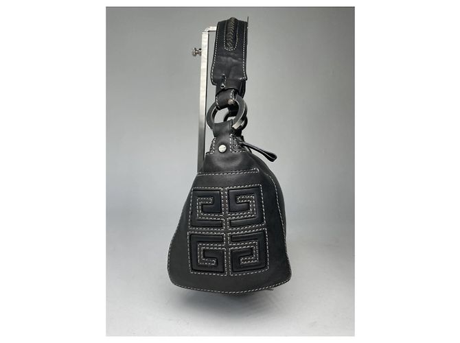 Givenchy Moon Cut Out schwarze Lederhandtasche - Ansicht 3