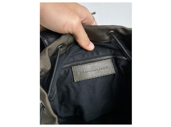 Balenciaga City schwarzer Leder-Rucksack - Ansicht 3