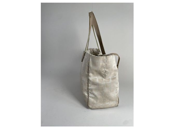 Chanel Beiger Polyester-Handtasche - Ansicht 3