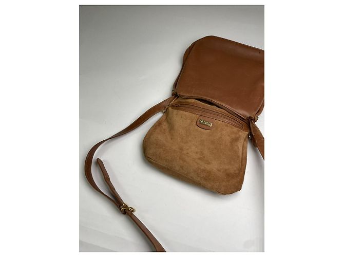 Borsa a secchiello in pelle marrone Gucci GG Marmont - vista 3