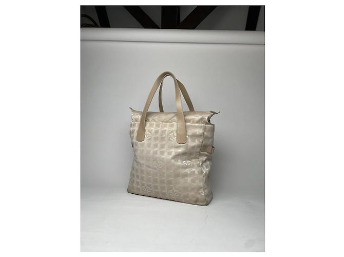 Borsa a mano in poliestere beige di Chanel - vista 5