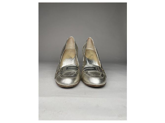 Gucci Marmont Silberner Lederabsatz - Ansicht 2