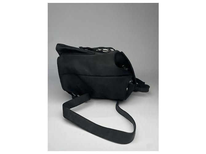 Schwarzer Leder-Rucksack von Gianni Versace - Ansicht 4