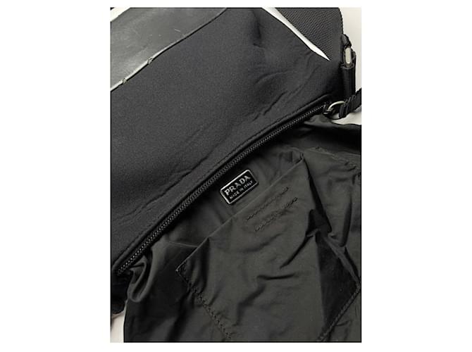 Prada schwarze Polyester-Handtasche - Ansicht 4