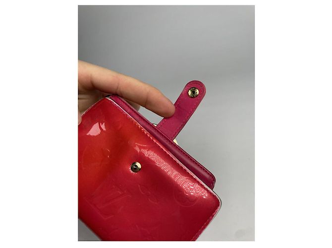 Carteira de couro vermelho Louis Vuitton Metis - vista 2