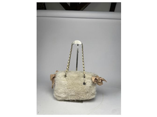 Autre Marque Borsa a mano in pelliccia sintetica bianca Samantha Thavasa Bianco - vista 2