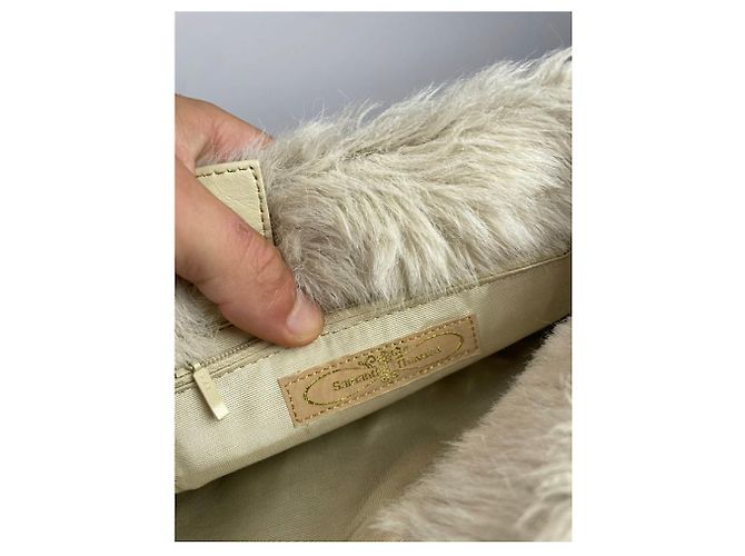 Autre Marque Borsa a mano in pelliccia sintetica bianca Samantha Thavasa Bianco - vista 3