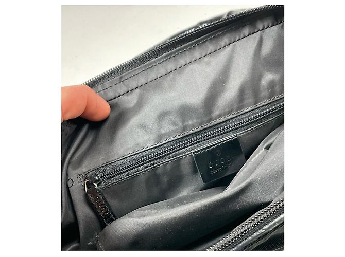 Gucci Bamboo Bullet schwarze Polyester-Handtasche - Ansicht 3
