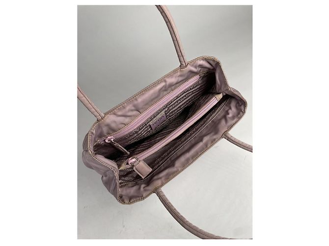 Prada Re-Edition 2005 lila Polyester Handtasche mit Reißverschluss - Ansicht 4