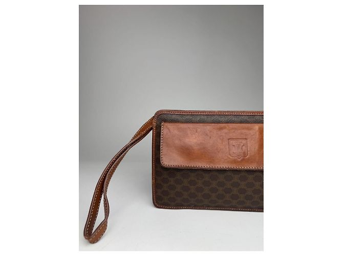 Céline Clutch in pelle marrone Celine Triomphe - vista 2
