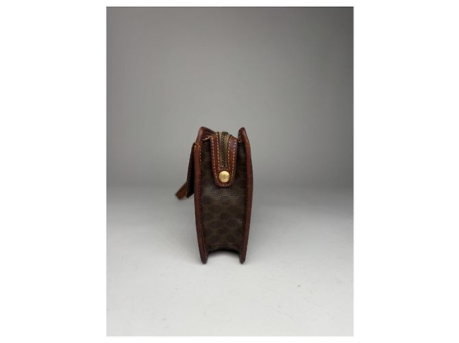 Céline Clutch in pelle marrone Celine Triomphe - vista 3