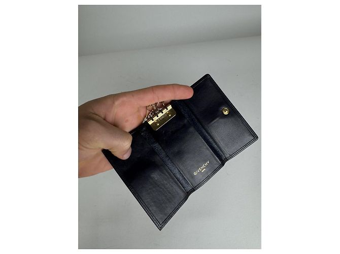 Schwarze Lederhandtasche von Givenchy - Ansicht 5