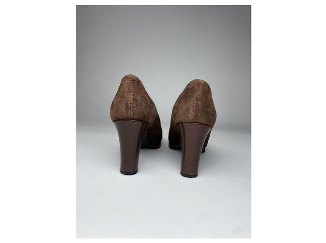 Tacco in pelle marrone Yves Saint Laurent - vista 5