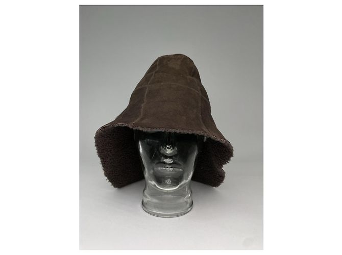 Cappello in pelle marrone Louis Vuitton - vista 3