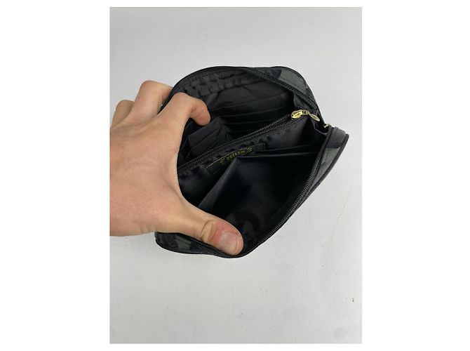 Autre Marque Nicht signierte schwarze Polyester-Clutch - Ansicht 4