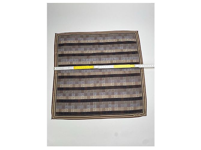 Foulard in seta viola Fendi Porpora - vista 5