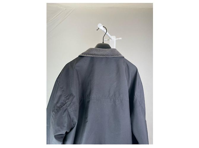 Schwarze Polyesterjacke von Yves Saint Laurent - Ansicht 3
