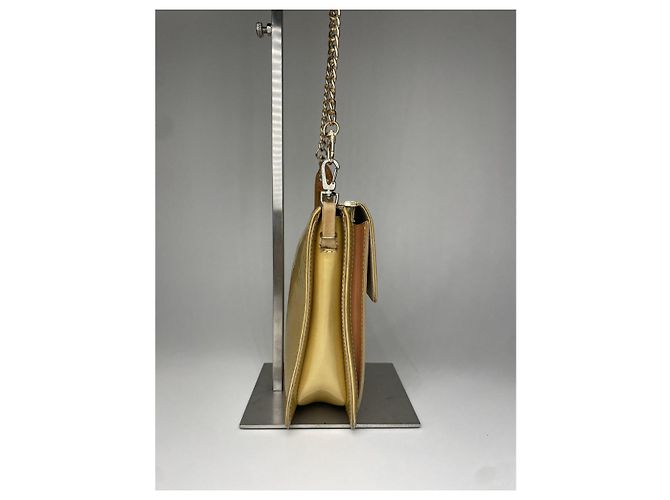 Louis Vuitton Ambre Gelbe Lackleder-Handtasche - Ansicht 4