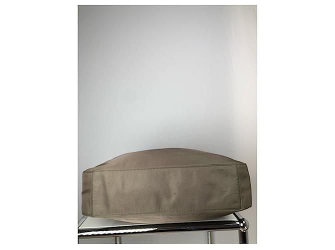 Prada Cleo grüne Polyester-Handtasche - Ansicht 5