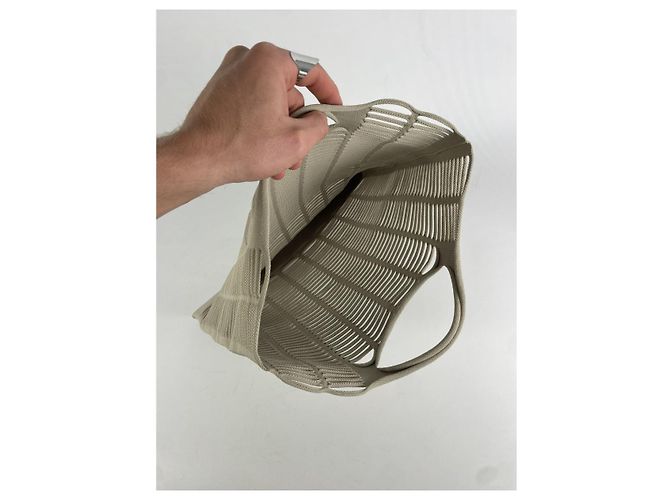 Borsa a mano in cotone beige Issey Miyake - vista 4