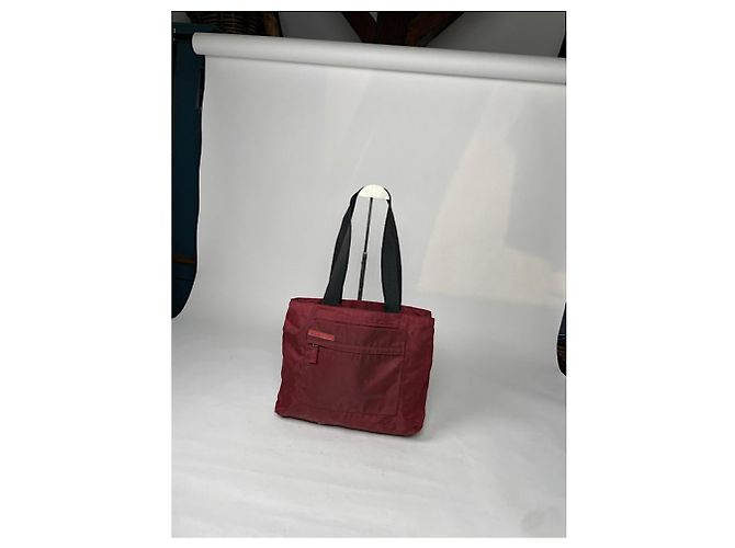 Borsa a mano in poliestere bordeaux di Prada Bordò - vista 2