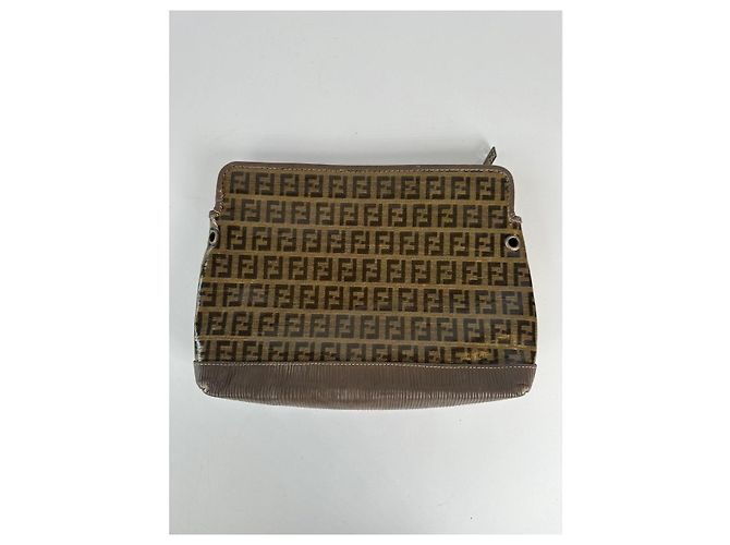 Borsa Fendi Baguette in pelle verniciata marrone - vista 3