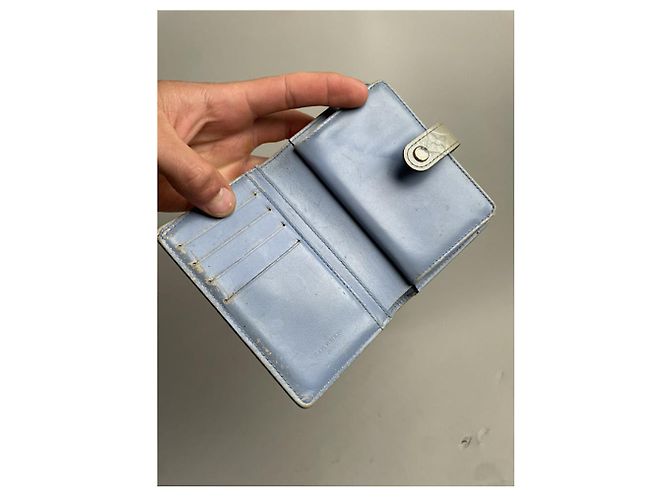 Louis Vuitton Juliette Geldbörse aus silbernem Leder - Ansicht 5