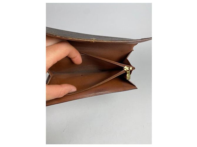Cartera de cuero marrón Louis Vuitton Flore Castaño - vista 3