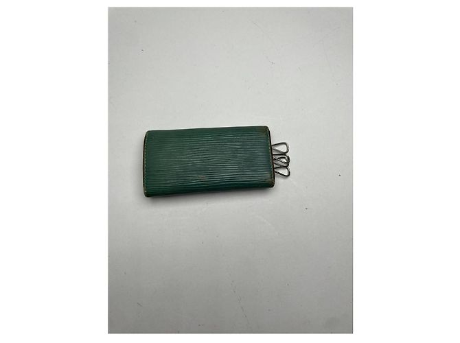 Borsa in pelle verde Lockme di Louis Vuitton - vista 3