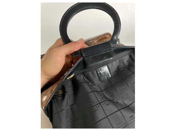 Céline Celine Ring Handtasche aus braunem Lackleder - Ansicht 5