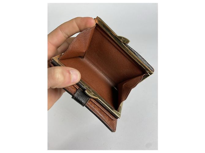 Cartera de cuero marrón Iris de Louis Vuitton Castaño - vista 5