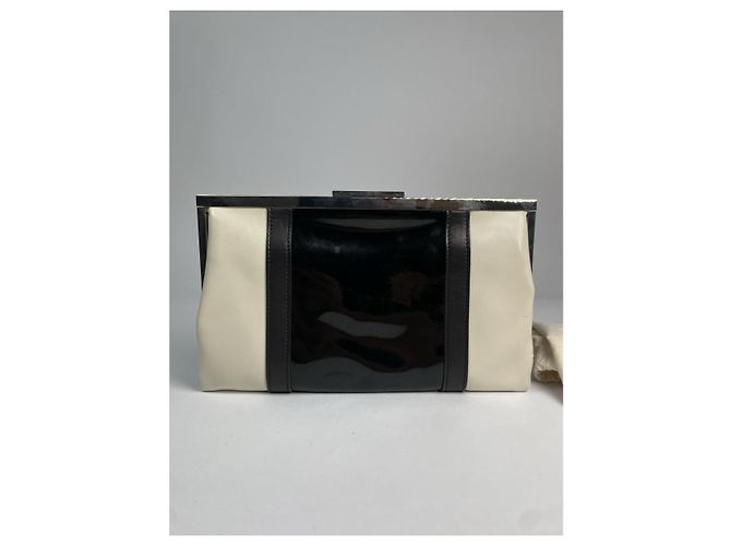 Marni schwarze Lackleder-Clutch - Ansicht 3