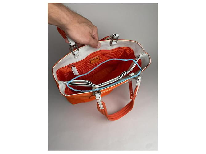 Prada Bibliothèque Orange Polyester Handtasche - Ansicht 3