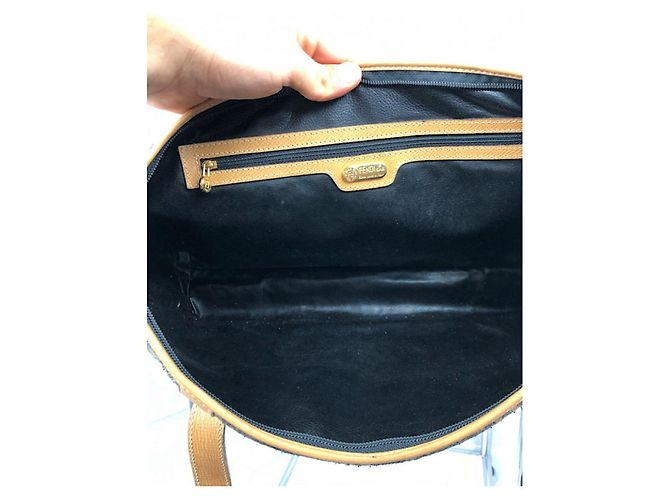 Fendi Baguette braune Lederhandtasche - Ansicht 4