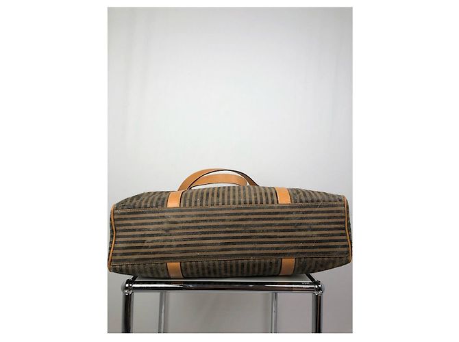 Fendi Baguette braune Lederhandtasche - Ansicht 5