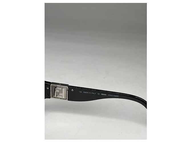 Fendi schwarze Kunststoffsonnenbrille - Ansicht 3