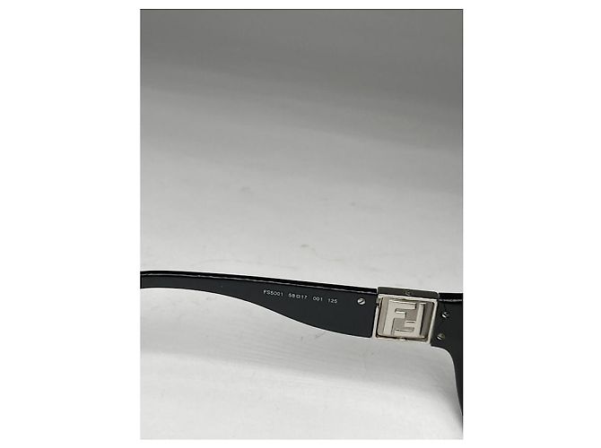 Fendi schwarze Kunststoffsonnenbrille - Ansicht 4