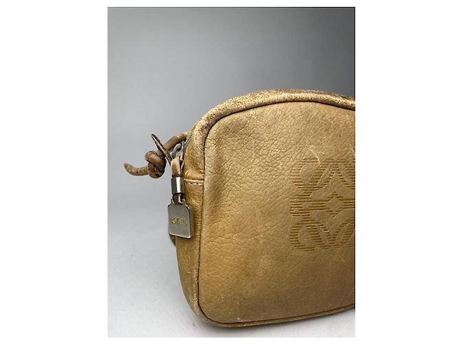 Loewe Amazona Beiger Lederhandtasche - Ansicht 5