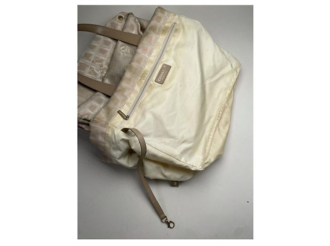 Timeless Chanel Beiger Polyester-Handtasche - Ansicht 2