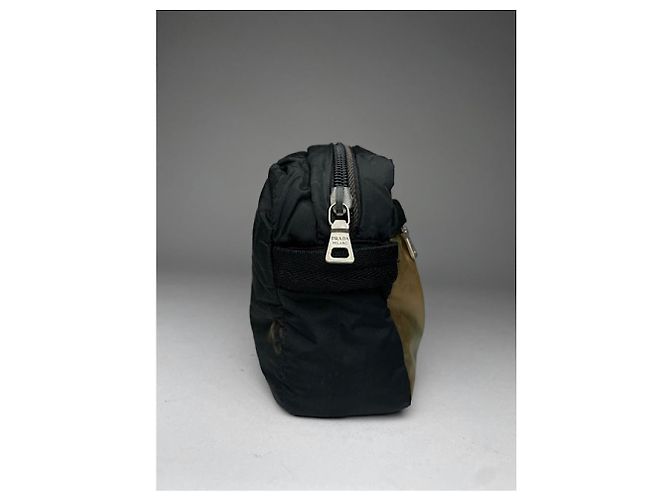 Clutch in poliestere nero Prada - vista 4