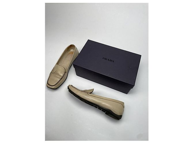 Prada Monolith Beiges Leder Flach - Ansicht 3