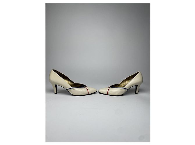 Weiße Lederabsätze von Yves Saint Laurent - Ansicht 2